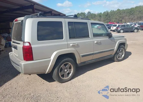 2008 Jeep Commander Sport z USA, uszkodzony, nr VIN 1J8HH48K48C117074